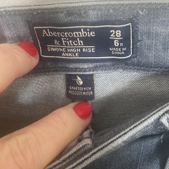 Abercrombie & Fitch skinny jeans - grey - size 28/6 - Picture 2 of 3